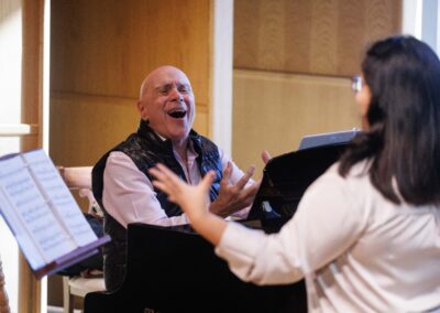 A teacher in the Vocal Immersion Program